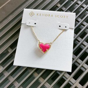 Kendra Scott Ari Heart Necklace Gold Pink Magenta